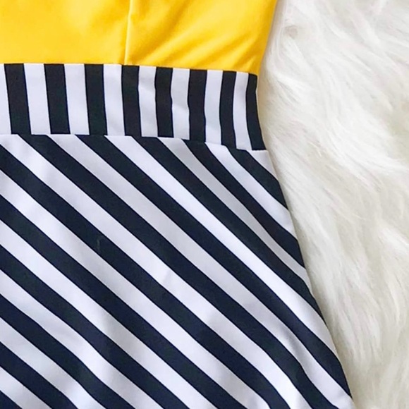 Cupshe Women’s Yellow V-Neck and Striped Bottom One-Piece Swimsuit Size L - Picture 3 of 7